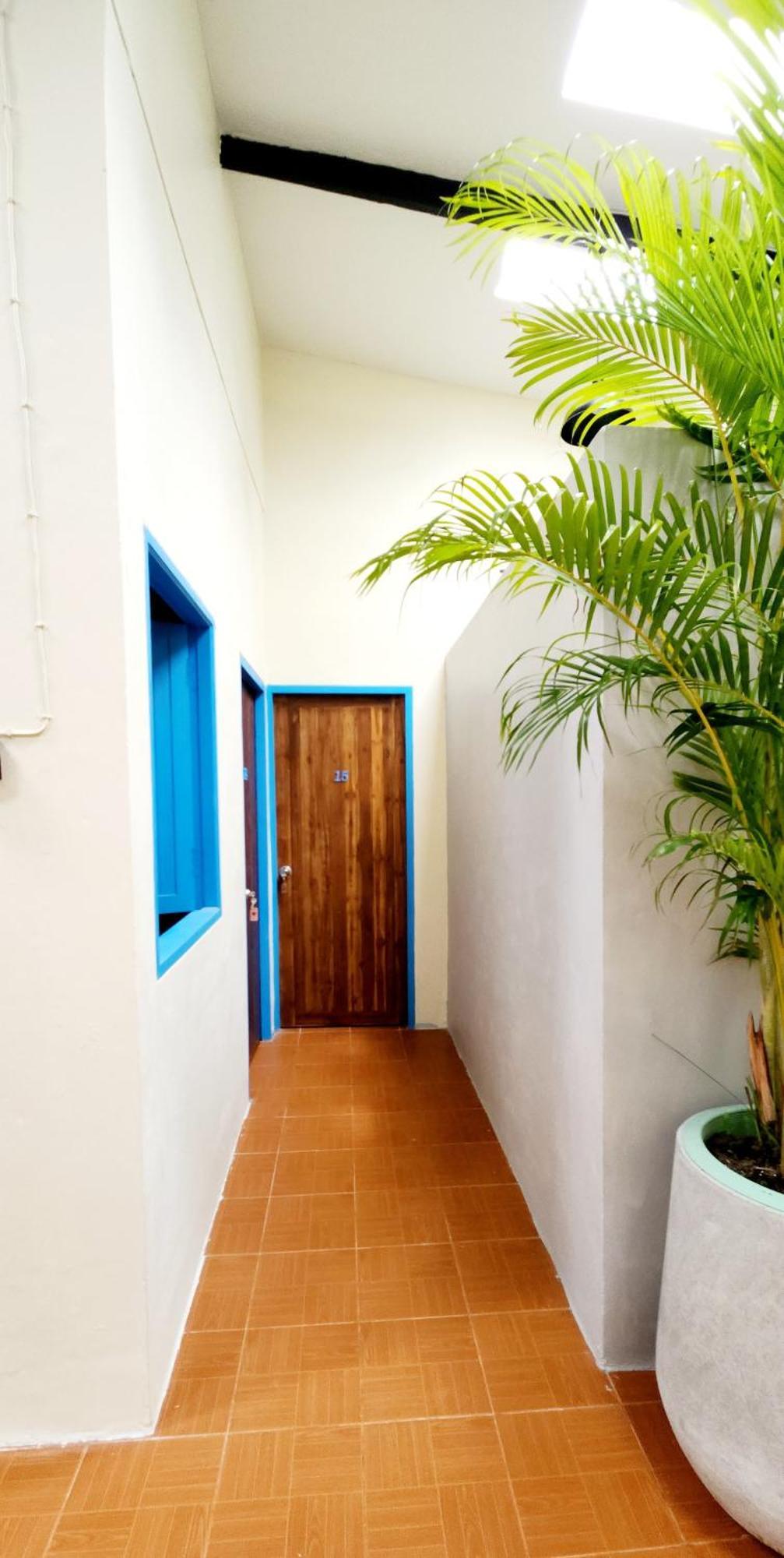 Baan Hinlad Home And Hostel (Adults Only) Lipa Noi Exterior photo