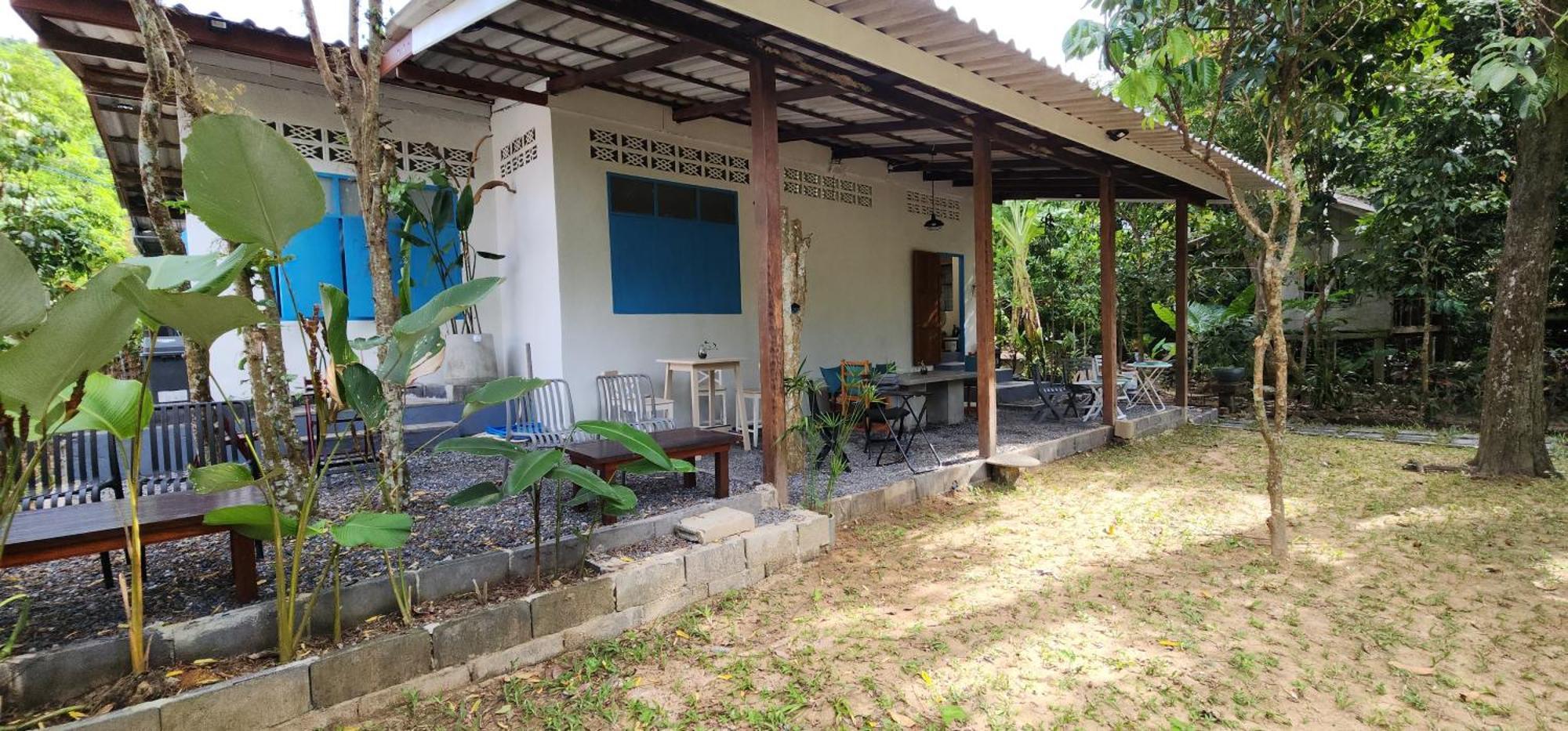 Baan Hinlad Home And Hostel (Adults Only) Lipa Noi Exterior photo